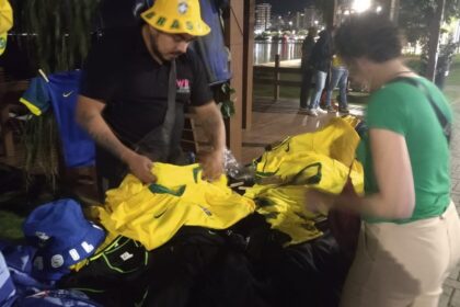 a-gente-vem-atras-da-sorte:-floripa-vira-destino-de-vendedores-durante-a-copa-do-mundo