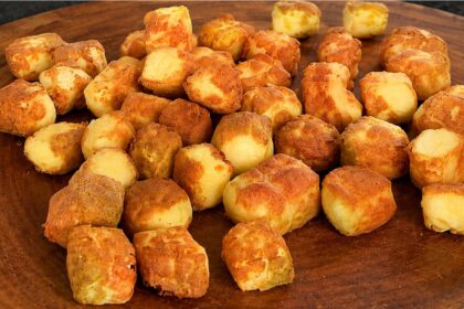 crocante-por-fora,-puxa-puxa-por-dentro:-como-fazer-pipoquinha-de-queijo-coalho-na-air-fryer