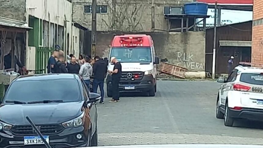 adolescente-suspeito-de-esfaquear-motorista-de-aplicativo-morre-em-confronto-com-a-pm-em-sc