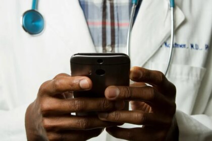 enamed-sera-requisito-para-exercicio-da-medicina-no-brasil