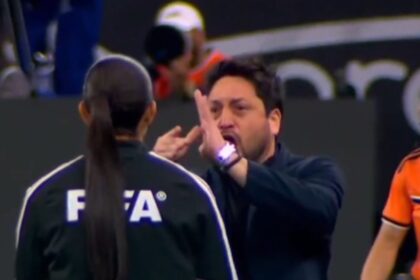 veja-os-memes-apos-o-arbitro-anular-o-segundo-gol-do-brasil-contra-a-escocia