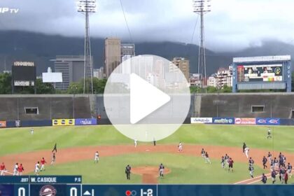 video:-terremoto-interrompe-partida-de-beisebol-e-causa-correria-de-jogadores-na-venezuela