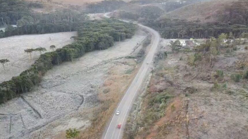 fotos:-paisagens-congeladas-e-frio-de-9c-revelam-semana-mais-fria-do-ano-em-sc