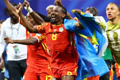 congo-vence-de-virada-e-segue-na-copa,-assim-como-colombia-e-portugal