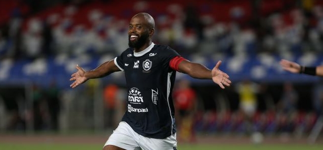 avai-encaminha-a-contratacao-do-zagueiro-reynaldo,-ex-remo