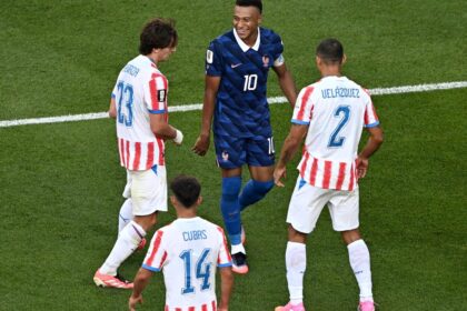 mbappe-detona-paraguai-apos-classificacao-da-franca-e-distribui-xingamentos-aos-paraguaios