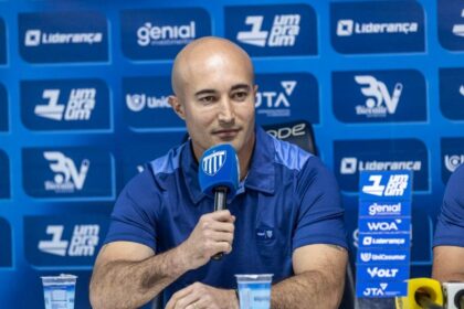 cauan-de-almeida-e-demitido-apos-derrota-do-avai-para-o-botafogo-sp-e-aumenta-a-crise-na-serie-b