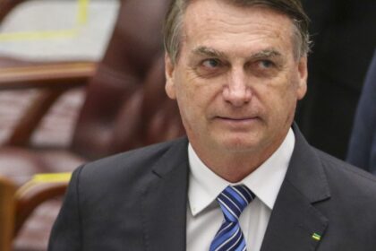 exercito-entrega-armas-de-bolsonaro-a-pf-e-informa-falta-de-duas