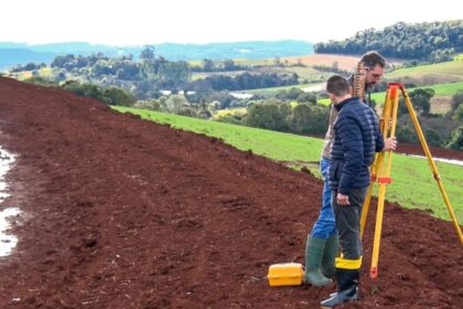 produtores-rurais-correm-contra-o-tempo-e-reforcam-defesas-contra-o-el-nino-no-agronegocio-de-sc