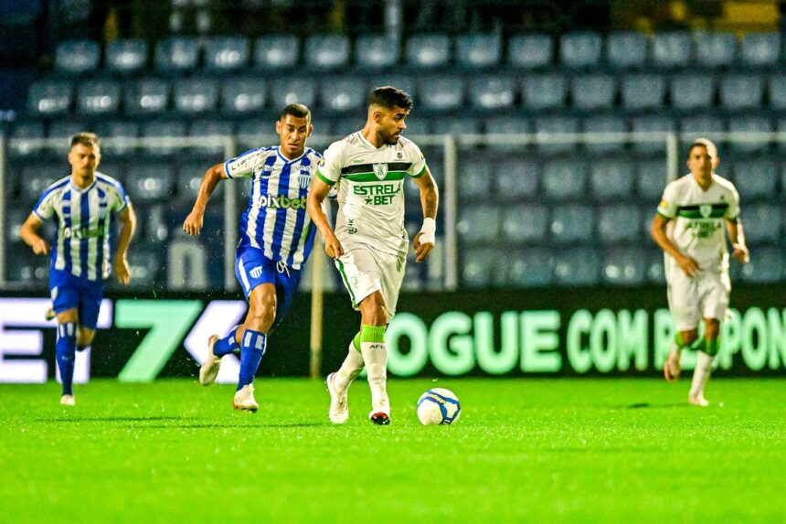 avai-precisa-se-impor-contra-o-lanterna,-para-manter-evolucao-na-serie-b