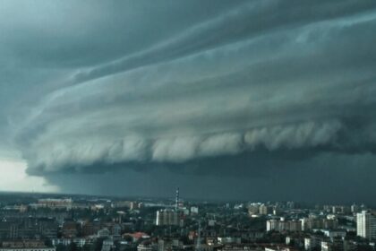 frente-fria-associada-a-ciclone-deixa-ultimos-reflexos-no-sul-antes-de-reviravolta-no-tempo;-veja-cidades-atingidas-pela-chuva