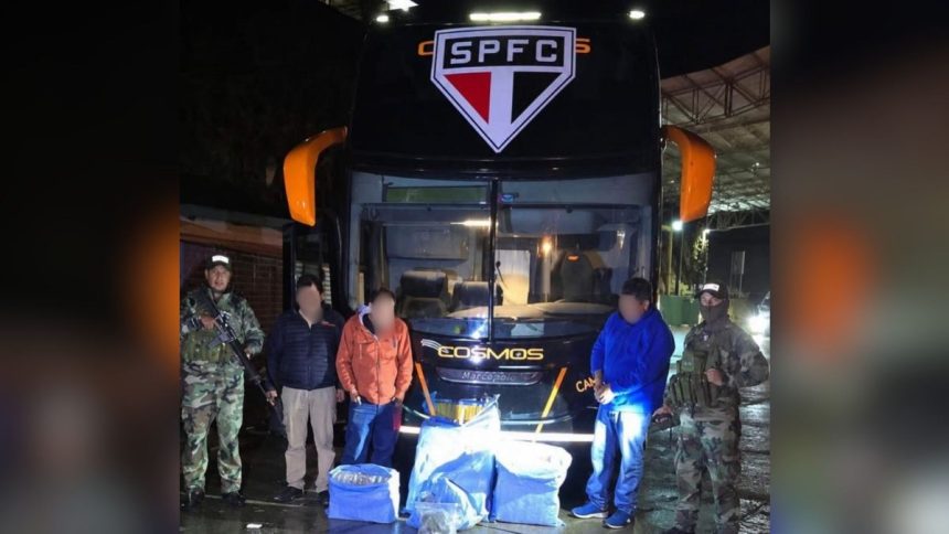 policia-apreende-mais-de-86-kg-de-maconha-em-onibus-contratado-para-transportar-jogadores-do-sao-paulo-na-bolivia