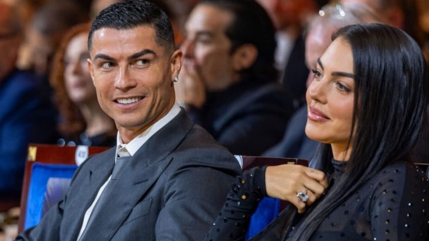 cristiano-ronaldo-muda-o-cabelo-apos-casamento-e-web-reage:-crise-da-meia-idade