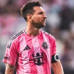 video:-messi-ganha-abraco-inesperado-apos-morte-do-pai-e-retorno-ao-inter-miami