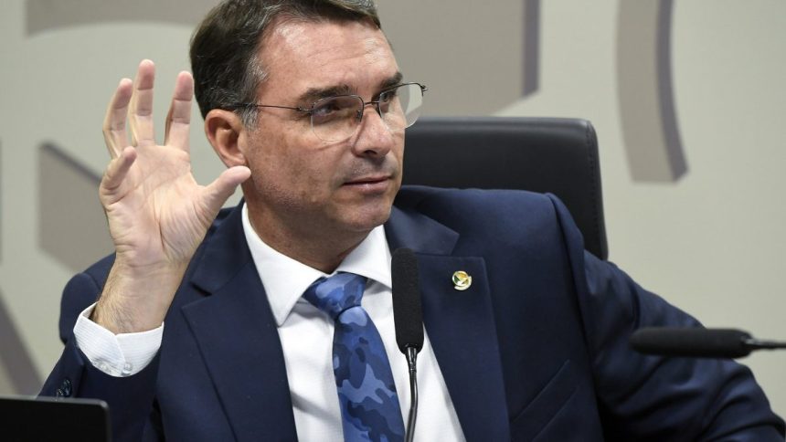 flavio-diz-que-assessores-acreditaram-que-e-mails-do-missao-sobre-filiacao-eram-spam