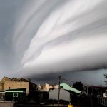 onda-de-tempestades-deixa-sul-em-alerta-laranja-para-chuvarada-e-trovoadas;-veja-as-areas-com-maior-risco-neste-domingo-(16)