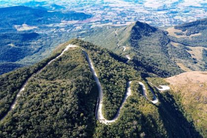 apos-quatro-meses-de-interdicao-total,-serra-que-promete-mudar-o-transito-entre-sc-e-rs-e-aberta-parcialmente-em-horarios-determinados;-saiba-quais