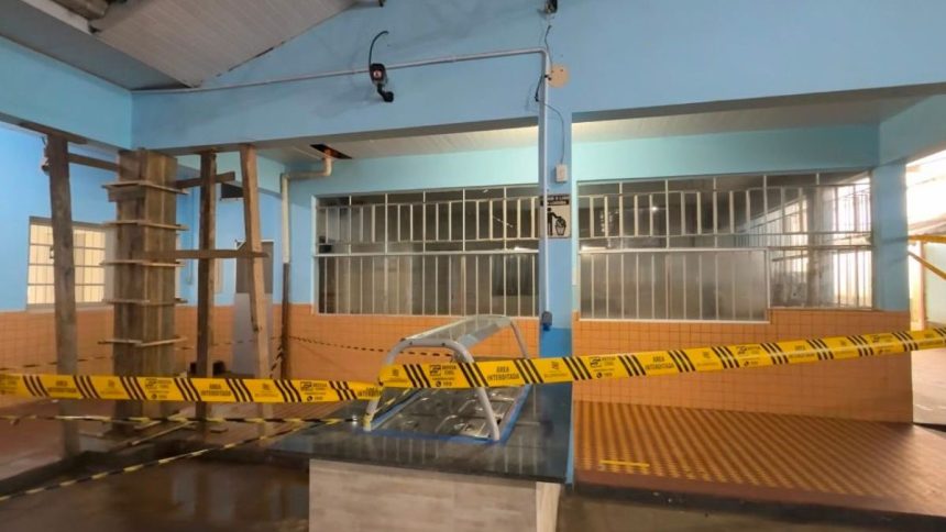 escola-com-900-alunos-tem-cozinha-e-salas-interditadas-por-problemas-estruturais-e-infiltracoes-em-blumenau