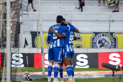 avai-sai-do-z-4-com-vitoria-sobre-a-ponte-preta-e-tem-a-melhor-sequencia-da-temporada