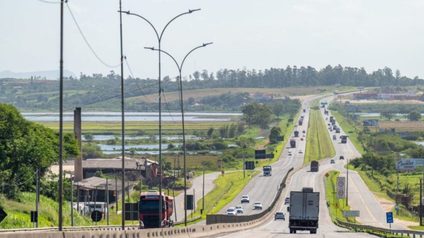 br-101-concentra-quase-50%-dos-acidentes-em-rodovias-federais-de-sc-em-2026-com-trecho-mais-perigoso-do-brasil