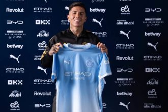contratado-pelo-manchester-city,-enzo-fernandez-supera-cristiano-ronaldo-e-entra-no-top-3-das-maiores-transferencias;-veja-lista