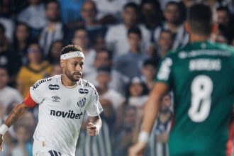 palmeiras-apresenta-solucao-apos-neymar-detonar-o-gramado-da-vila-belmiro:-simples-assim