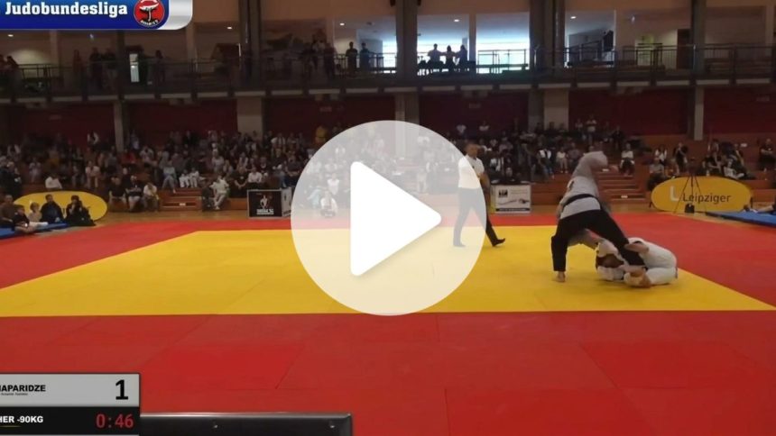 video:-judoca-olimpico-perde-dois-dentes-e-fratura-a-mandibula-apos-ser-agredido-por-adversario