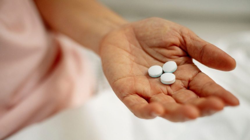cientistas-investigam-efeitos-do-tylenol-na-gravidez-apos-estudo-apontar-alteracoes-em-orgaos-reprodutivos-de-bebes-do-sexo-feminino