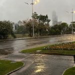 temporais-e-chuvarada-acumulam-54,8-mm-em-24h-e-acendem-alerta-para-deslizamentos-e-alagamentos-em-bairros-de-blumenau