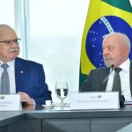 lula-defende-reduzir-tempo-de-atuacao-de-ministros-no-stf:-ninguem-pode-ficar-40-anos-no-mesmo-cargo