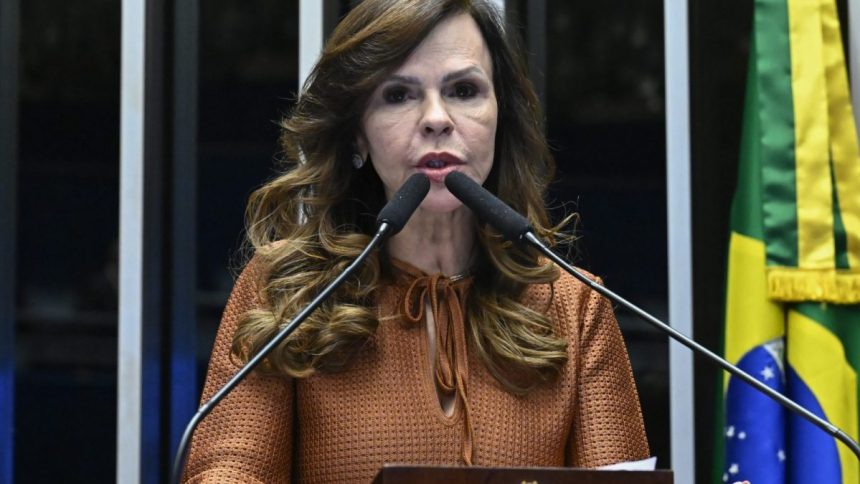 candidata-ao-governo-do-tocantins,-professora-dorinha-assina-pedido-de-impeachment-de-moraes