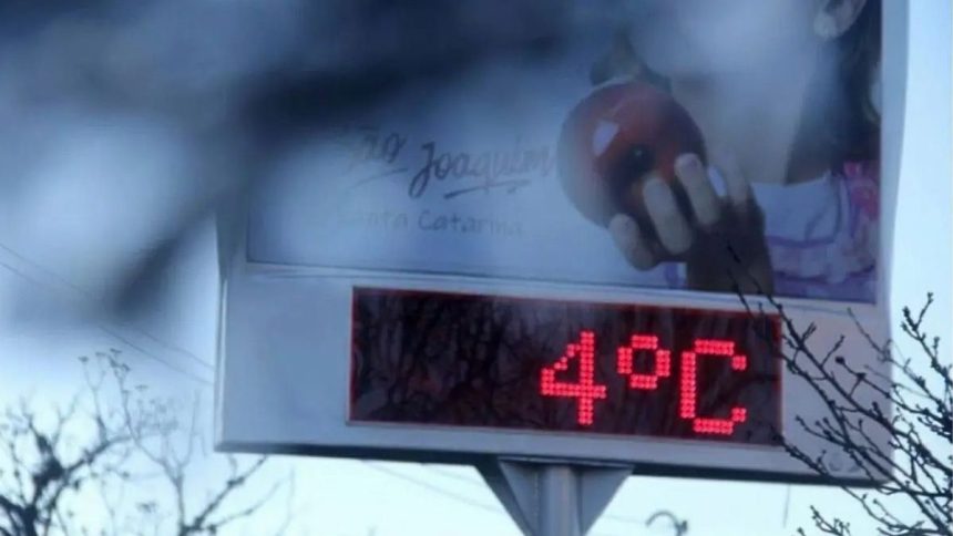 onda-de-frio:-duas-massas-de-ar-polar-seguidas-despencam-as-temperaturas-no-brasil-durante-5-dias-no-fim-do-inverno