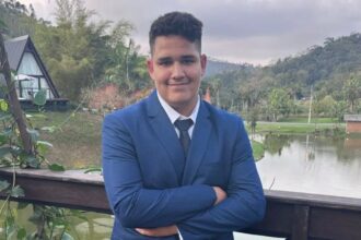 perda-irreparavel:-motociclista-de-18-anos-morre-em-colisao-contra-carro-em-sc
