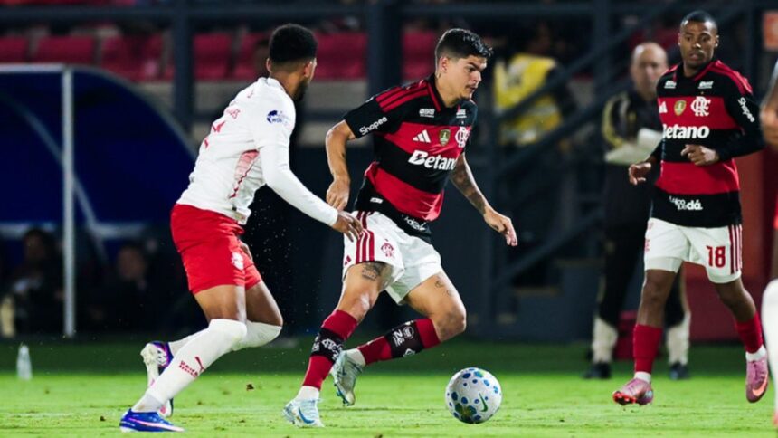 flamengo-x-red-bull-bragantino:-onde-assistir-ao-vivo,-horario-e-escalacoes-pelo-brasileirao