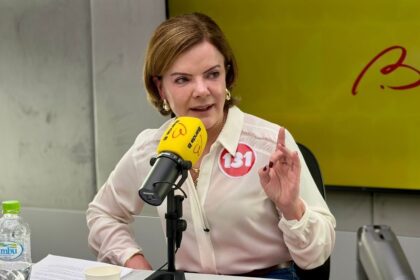 saude-nao-pode-ter-limite-de-gastos,-diz-gleisi-hoffmann