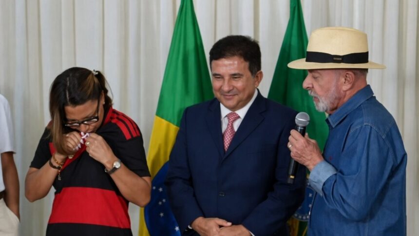 lula-reage-apos-janja-vestir-camisa-do-flamengo-em-meio-a-proibicao-das-bets-no-brasil:-deveria-estar